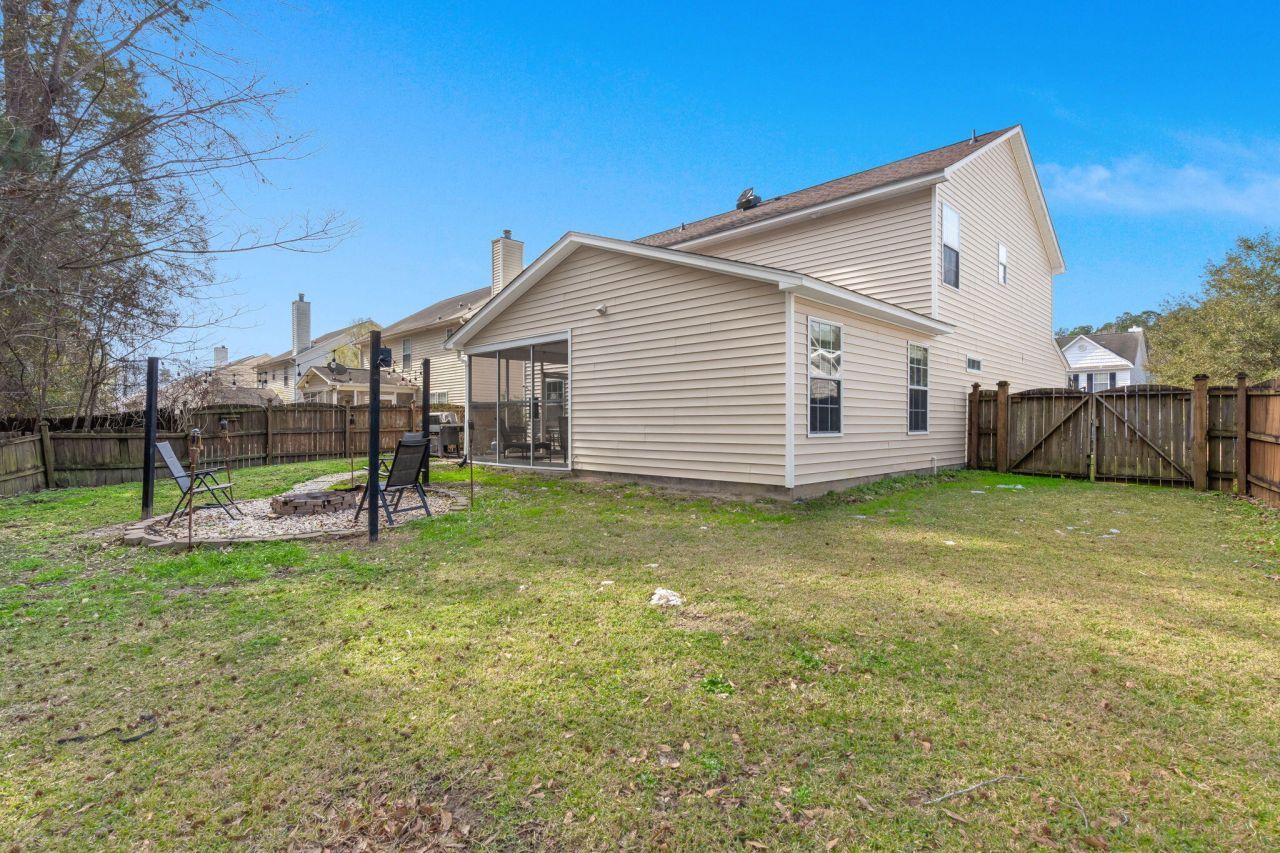 330 Aberdeen Circle Photo 35