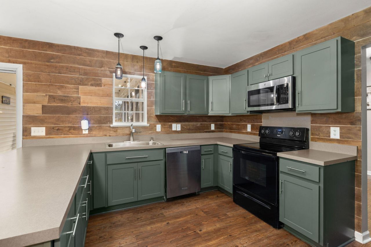 330 Aberdeen Circle Photo 8