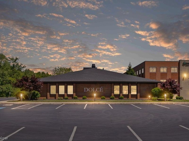 18820 Bagley Road, Middleburg Heights, OH 44130 Photo 1