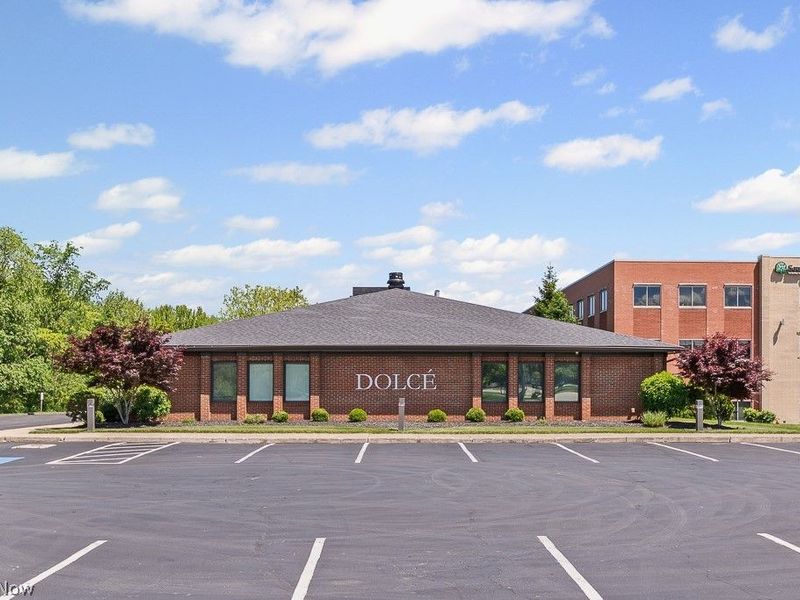 18820 Bagley Road, Middleburg Heights, OH 44130 Photo 2