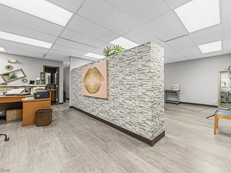 18820 Bagley Road, Middleburg Heights, OH 44130 Photo 31