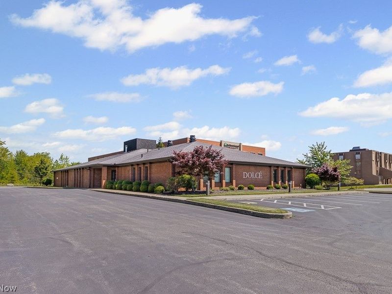 18820 Bagley Road, Middleburg Heights, OH 44130 Photo 5