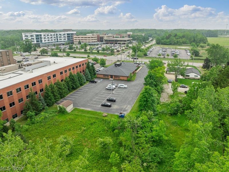 18820 Bagley Road, Middleburg Heights, OH 44130 Photo 9