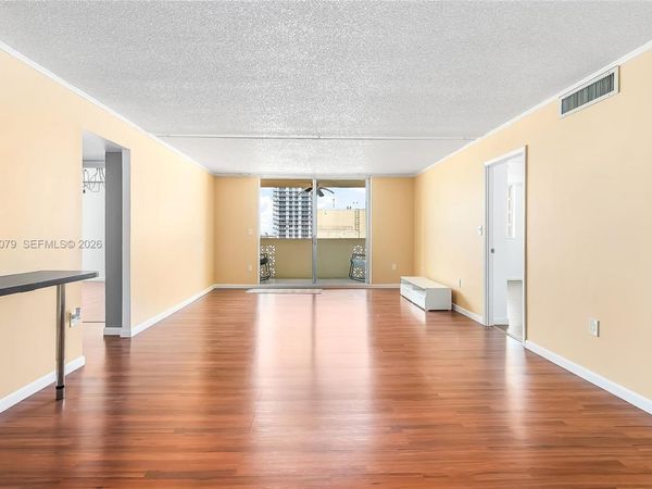 1833 S Ocean Dr, Unit 1407, Hallandale Beach, FL 33009