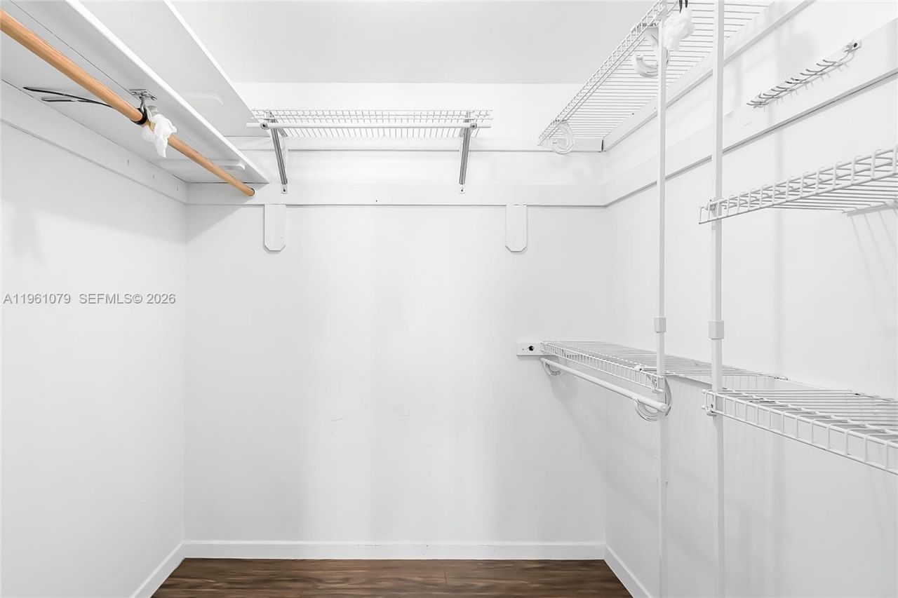 1833 S Ocean Dr, Unit 1407, Hallandale Beach, FL 33009 Photo