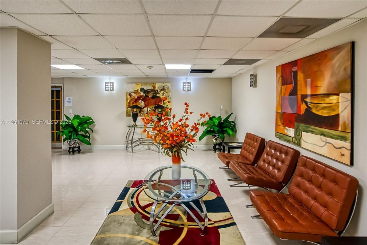 1833 S Ocean Dr, Unit 1407, Hallandale Beach, FL 33009 Photo