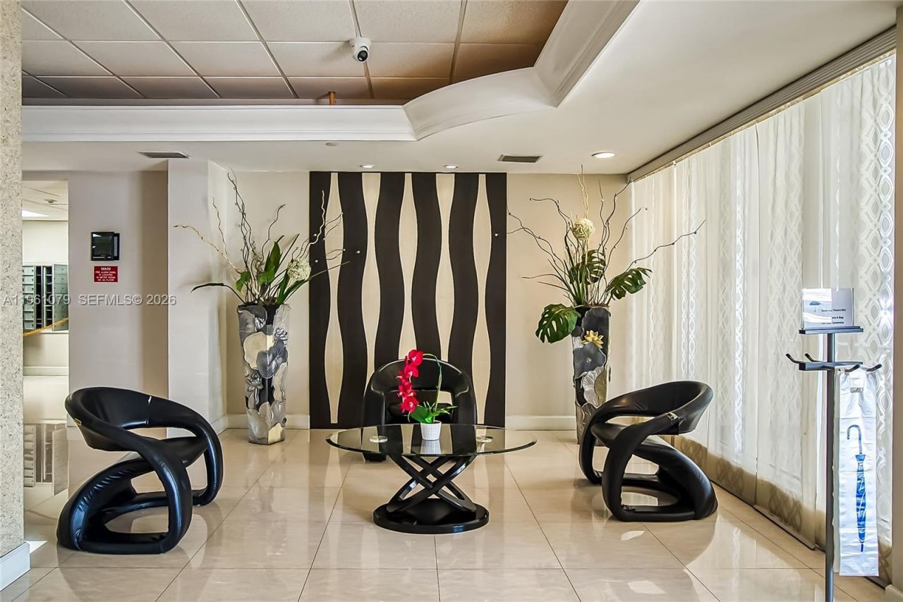 1833 S Ocean Dr, Unit 1407, Hallandale Beach, FL 33009 Photo