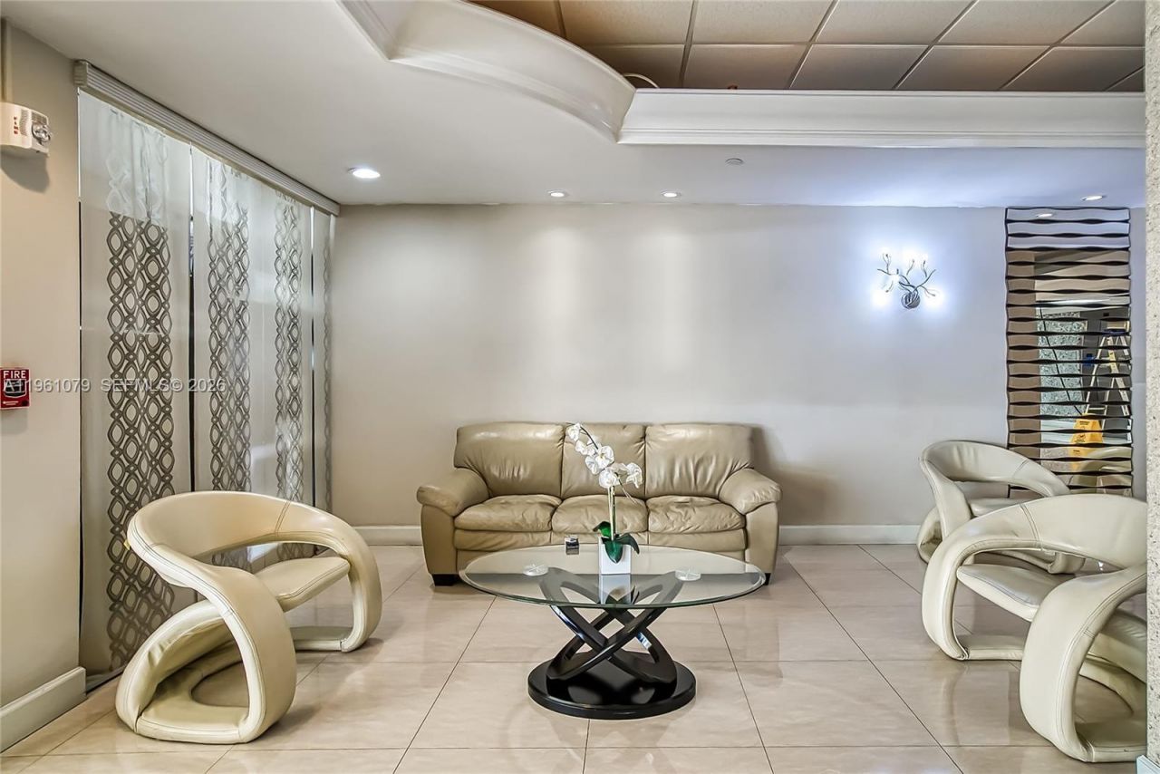 1833 S Ocean Dr, Unit 1407, Hallandale Beach, FL 33009 Photo