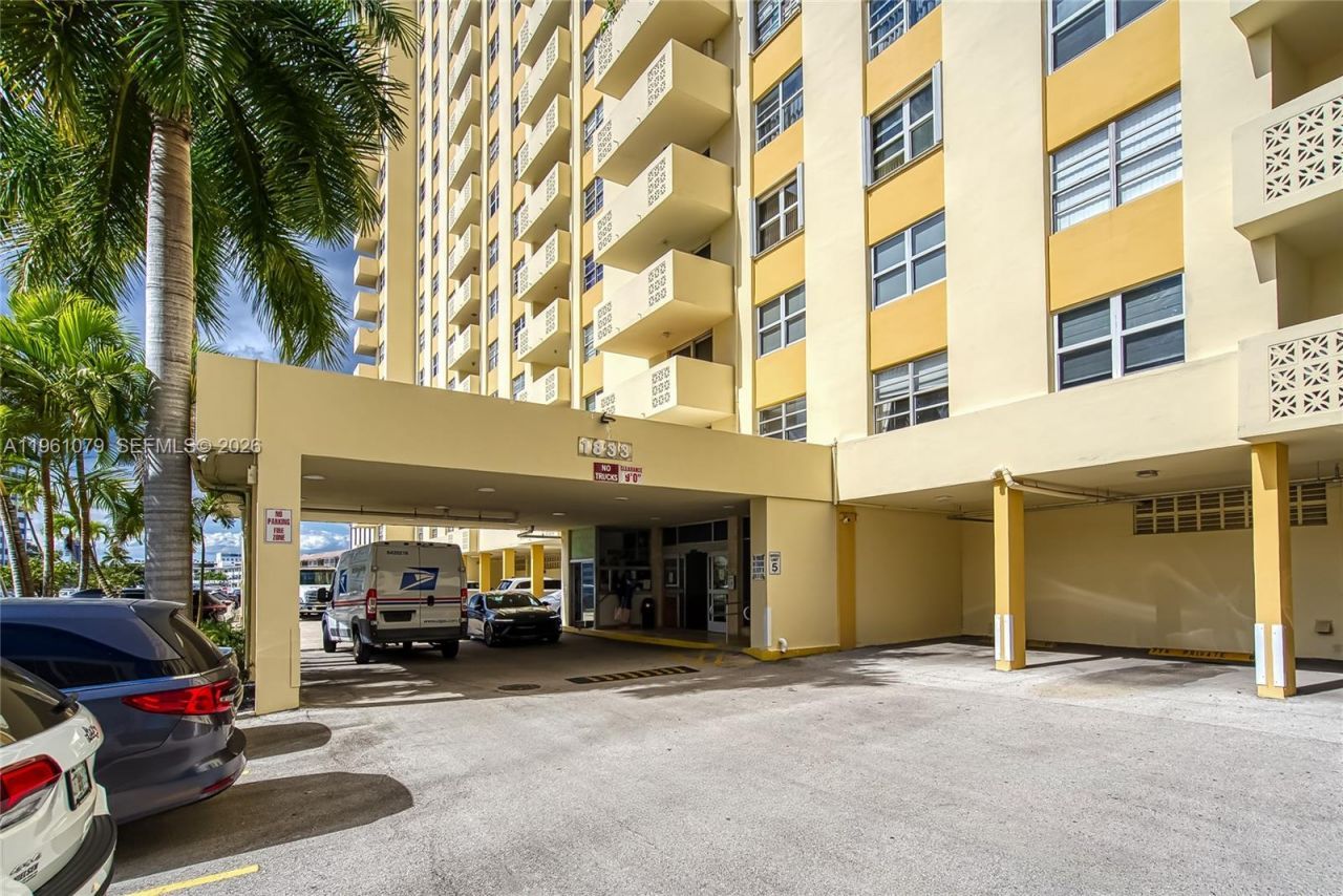 1833 S Ocean Dr, Unit 1407, Hallandale Beach, FL 33009 Photo
