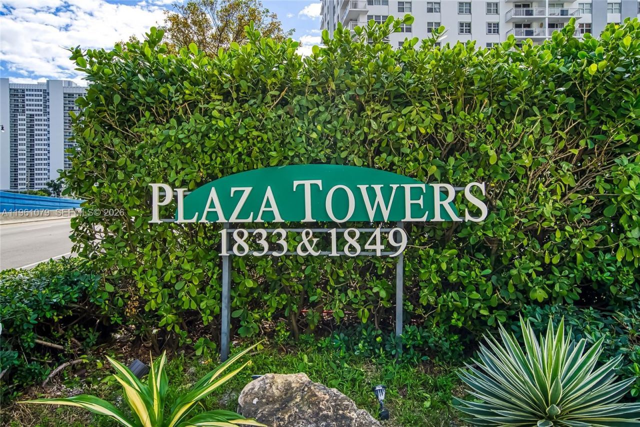 1833 S Ocean Dr, Unit 1407, Hallandale Beach, FL 33009 Photo