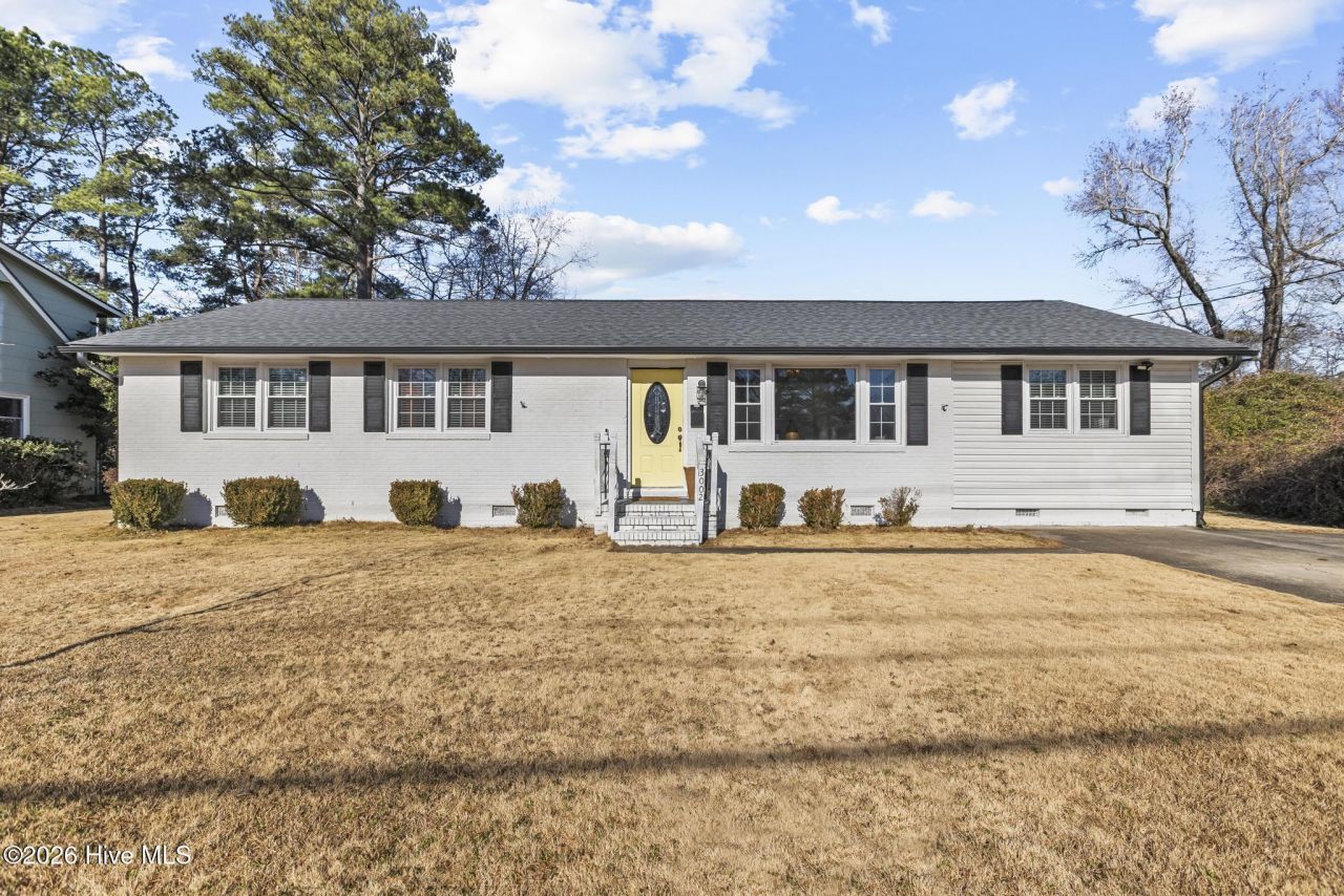 3002 Northwoods Drive, Jacksonville, NC 28540 Main Photo