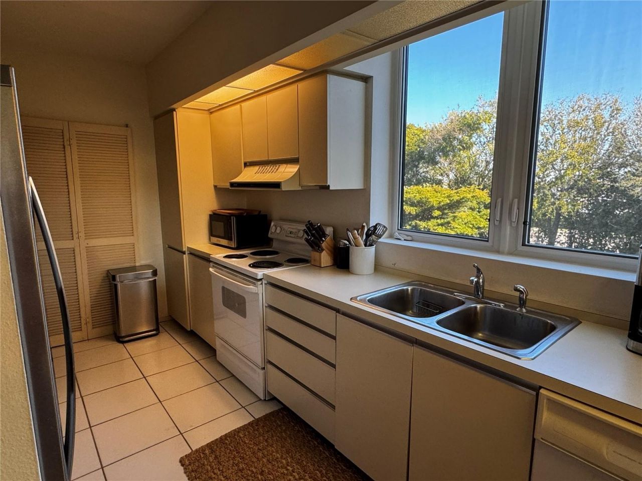 1085 Gulf Of Mexico Drive, Unit 205, Longboat Key, FL 34228 Photo