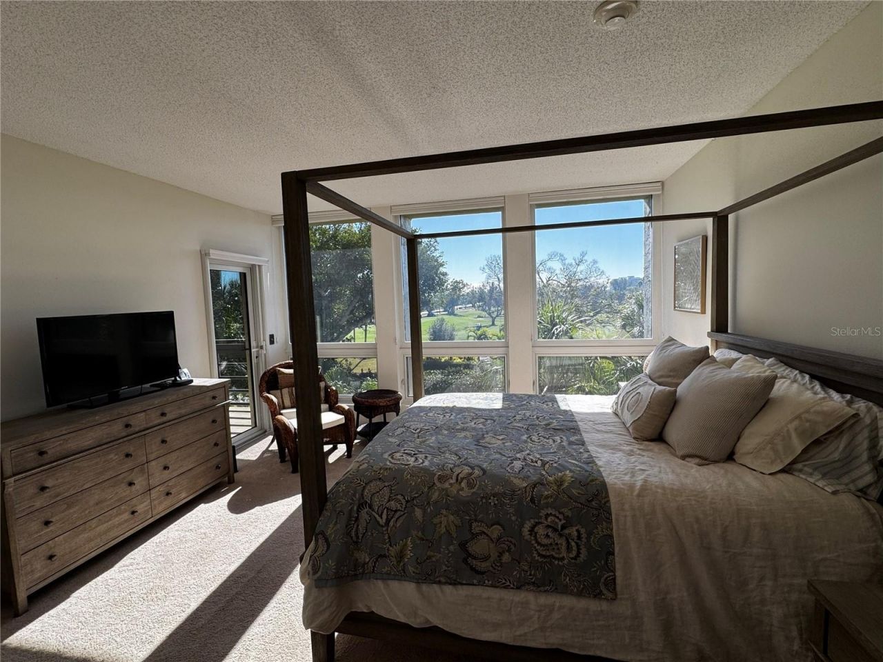 1085 Gulf Of Mexico Drive, Unit 205, Longboat Key, FL 34228 Photo