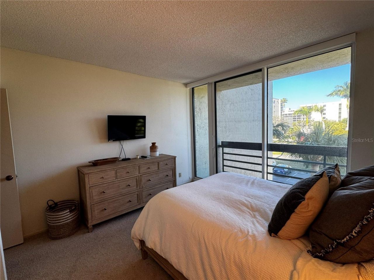 1085 Gulf Of Mexico Drive, Unit 205, Longboat Key, FL 34228 Photo