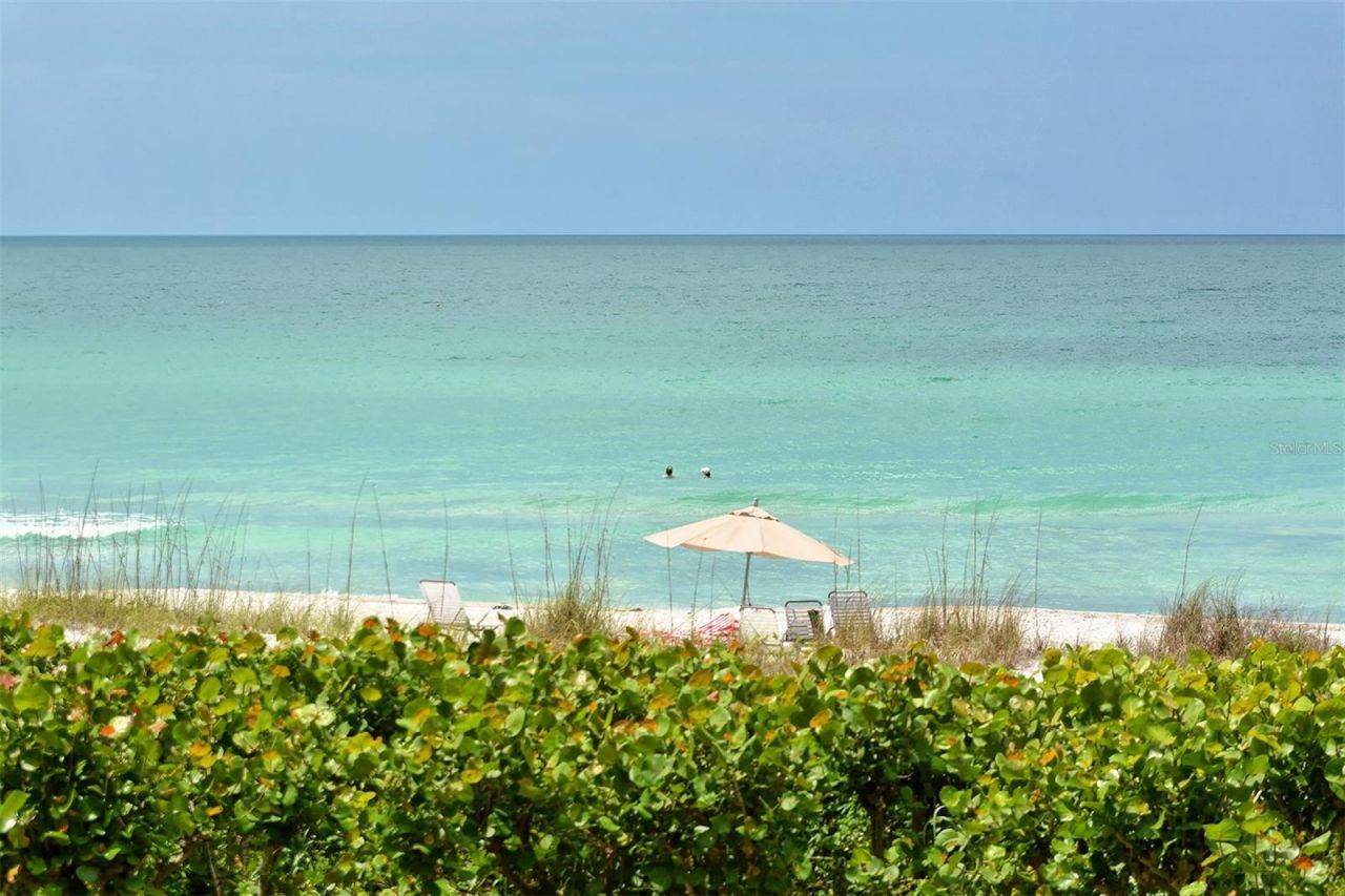 1085 Gulf Of Mexico Drive, Unit 205, Longboat Key, FL 34228 Photo