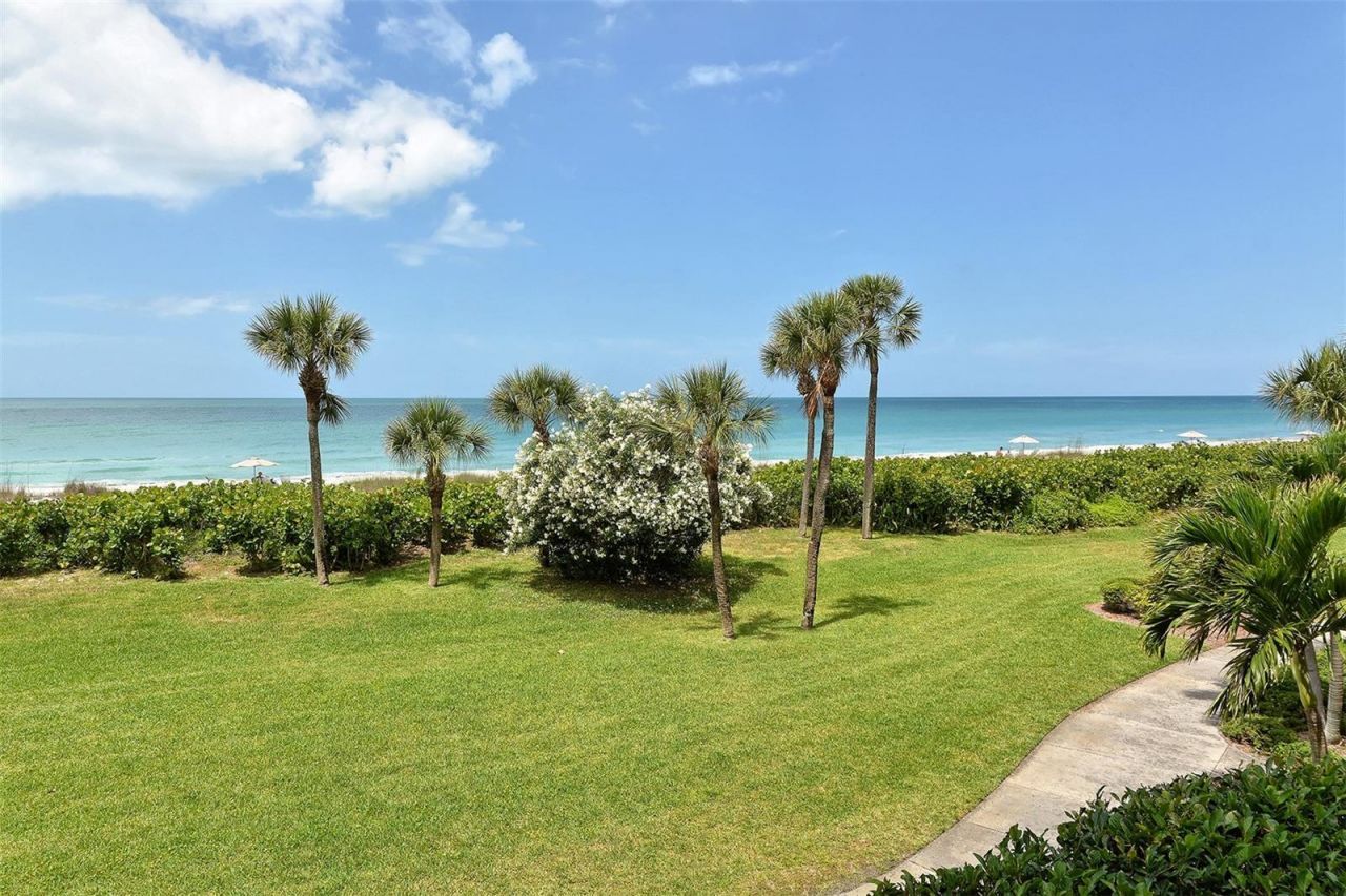 1085 Gulf Of Mexico Drive, Unit 205, Longboat Key, FL 34228 Photo