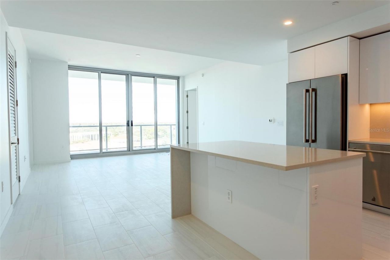 400 Central Avenue, Unit 1008, Saint Petersburg, FL 33701 Photo