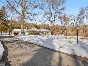 2085 YELLOW SPRINGS ROAD, MALVERN, PA 19355