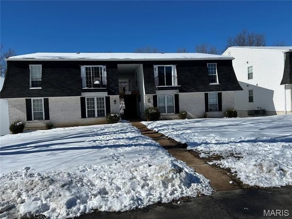 505 N Monroe Street, Unit 8, Pacific, MO 63069