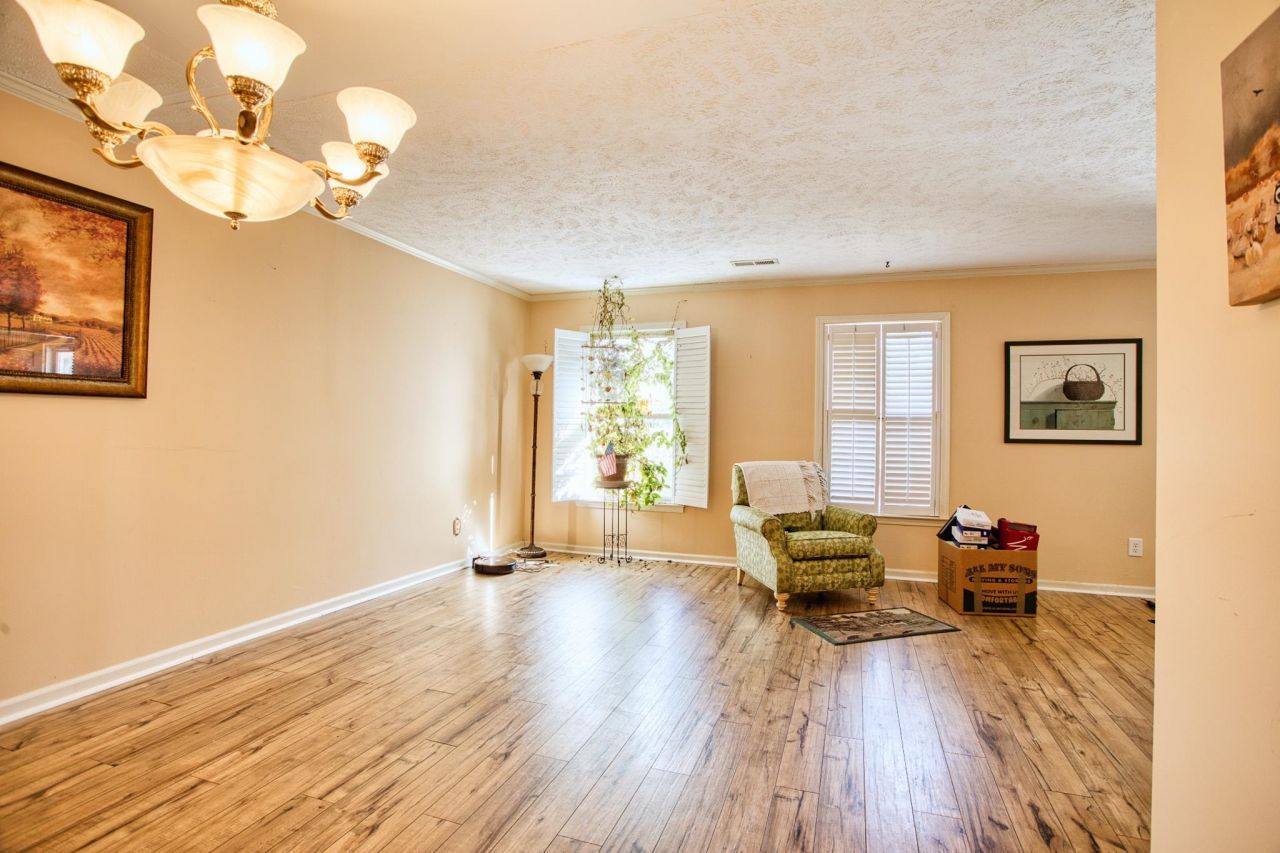 1016 Gravelley Gulley Circle Photo 11