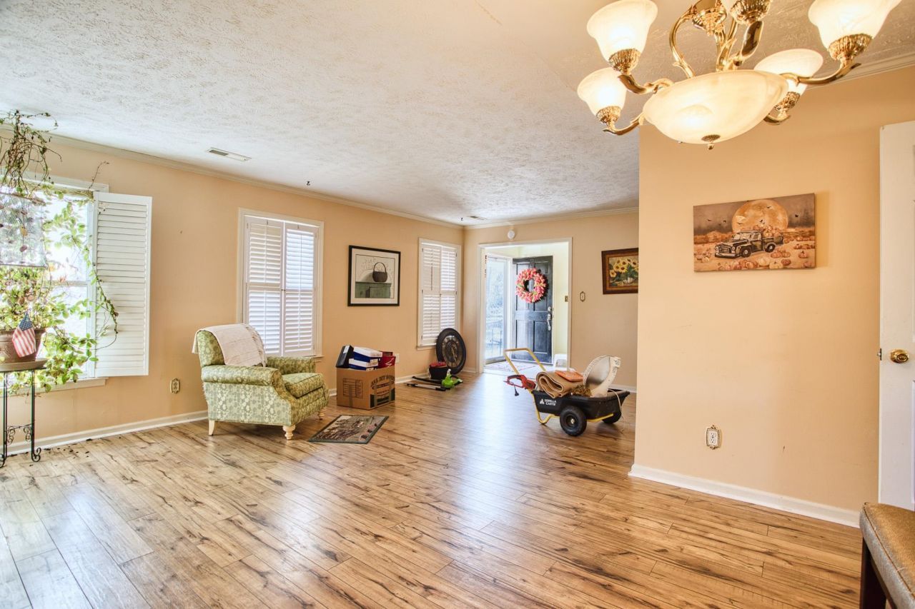 1016 Gravelley Gulley Circle Photo 8