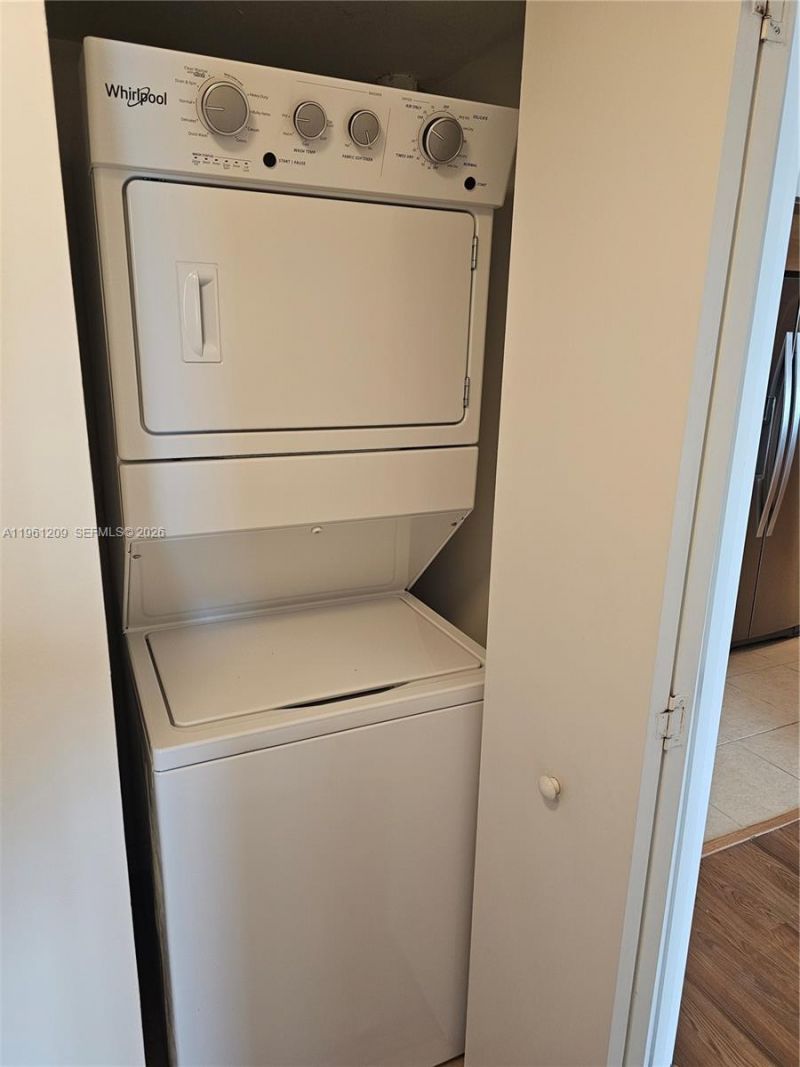 325 S Biscayne Blvd, Unit 3116, Miami, FL 33131 Photo