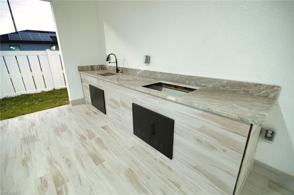 9 NW 12th Pl, Cape Coral, FL 33993 Photo