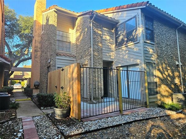 871 Dublin Drive, Unit D, Richardson, TX 75080