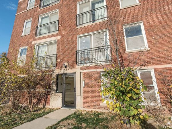 3737 N Milwaukee Avenue, Unit 106, Chicago, IL 60641