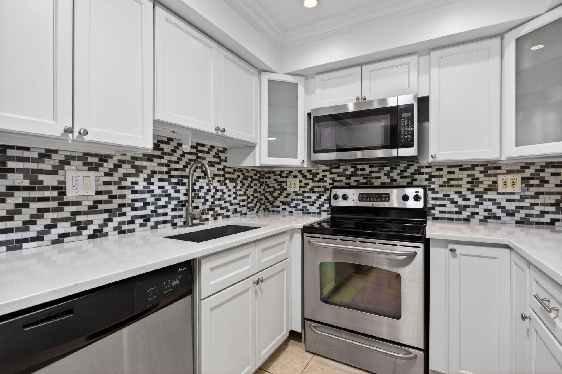 3324 Quail Close, Unit 7, Pompano Beach, FL 33064 Photo