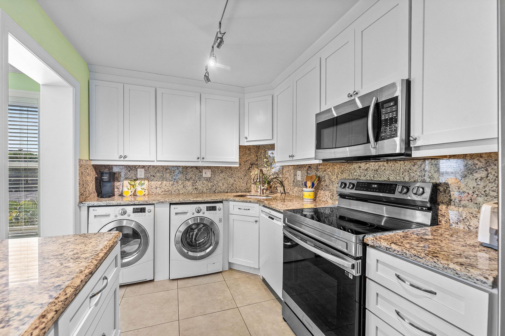 800 E Camino Real, Unit 409, Boca Raton, FL 33432 Photo