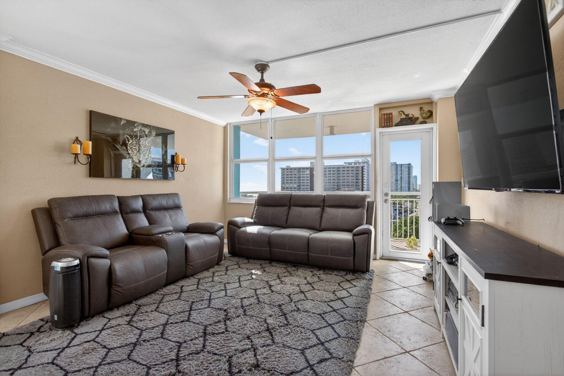 301 N Ocean Boulevard, Unit 1006, Pompano Beach, FL 33062 Photo