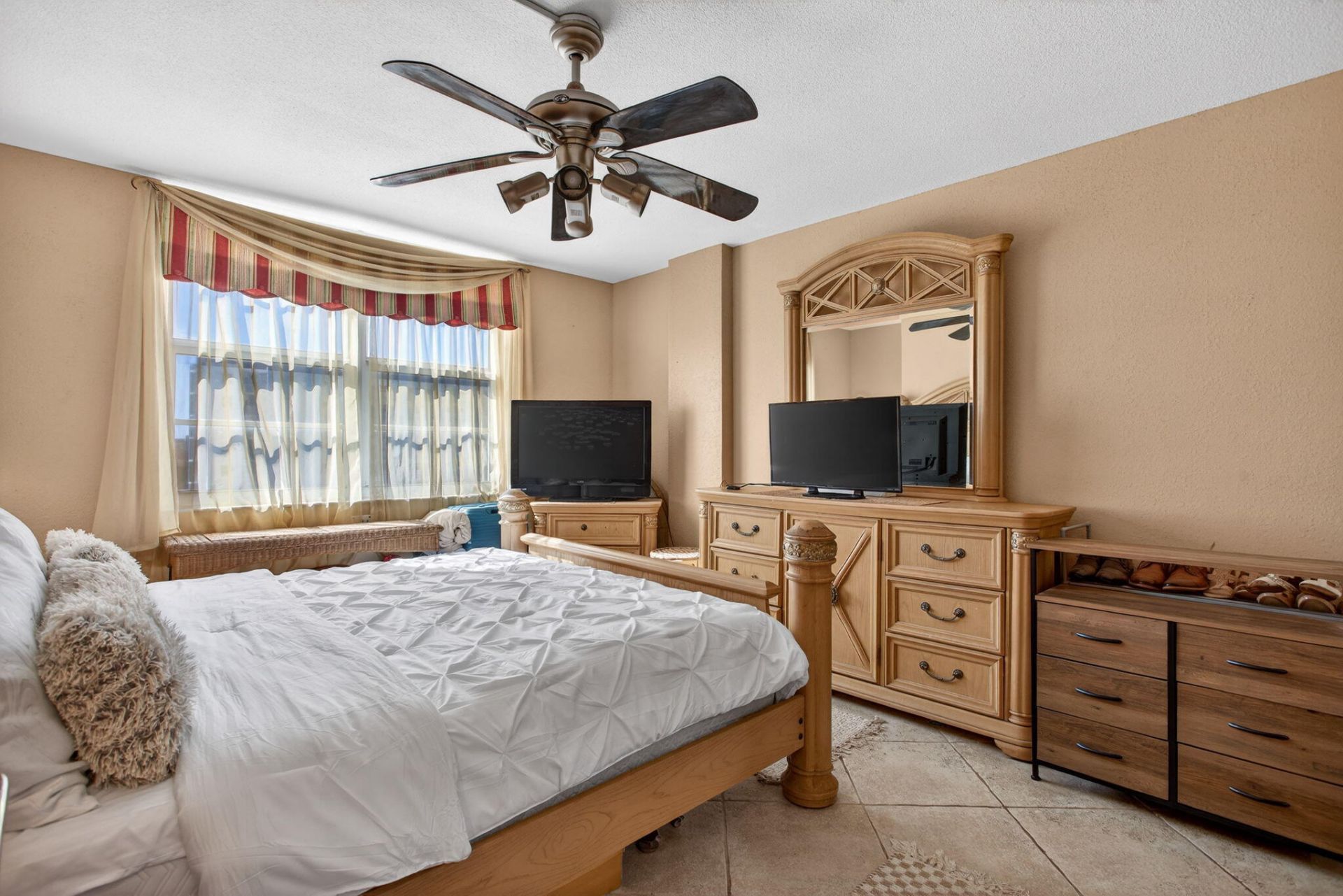 301 N Ocean Boulevard, Unit 1006, Pompano Beach, FL 33062 Photo