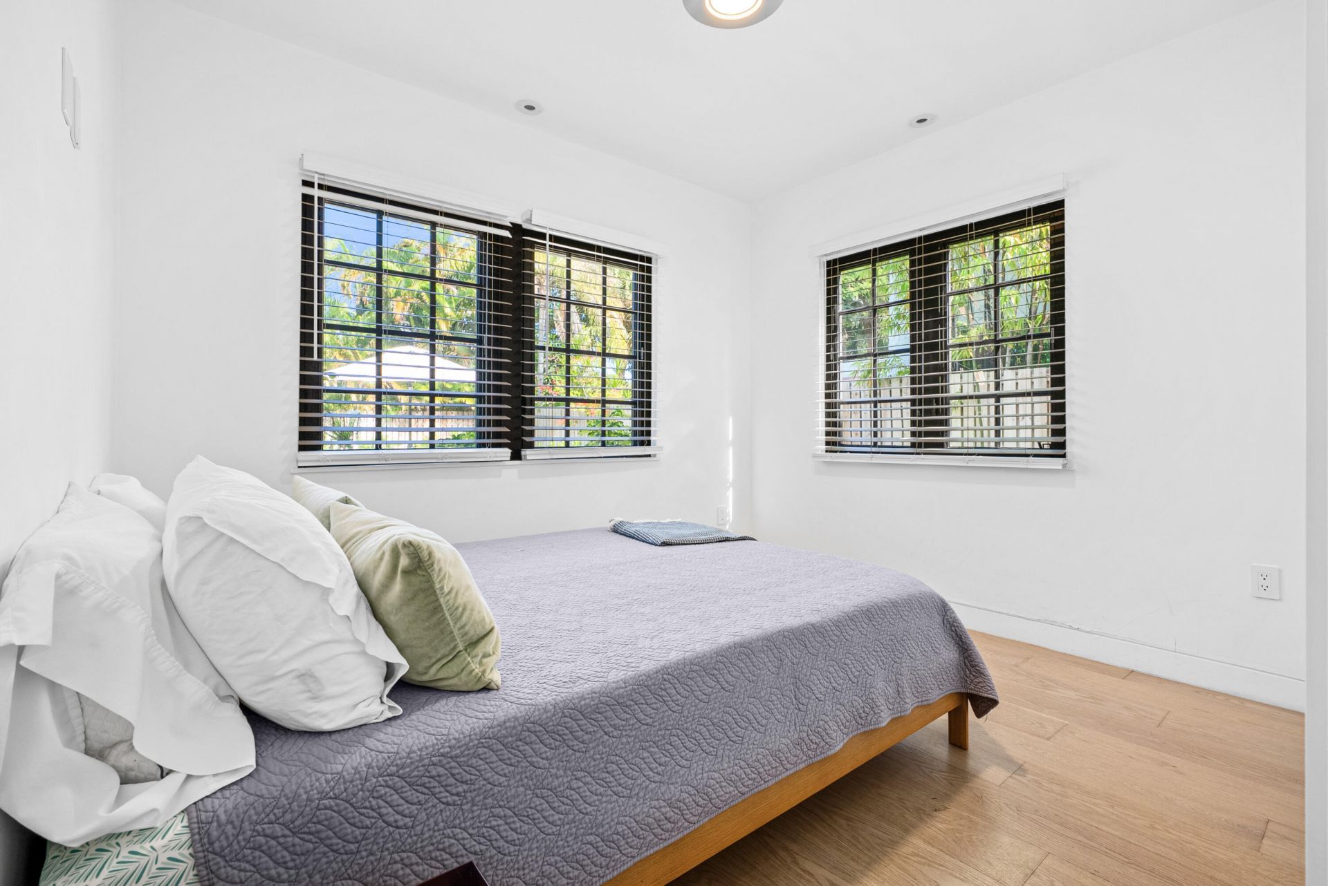 835 Flamingo Drive, West Palm Beach, FL 33401 Photo