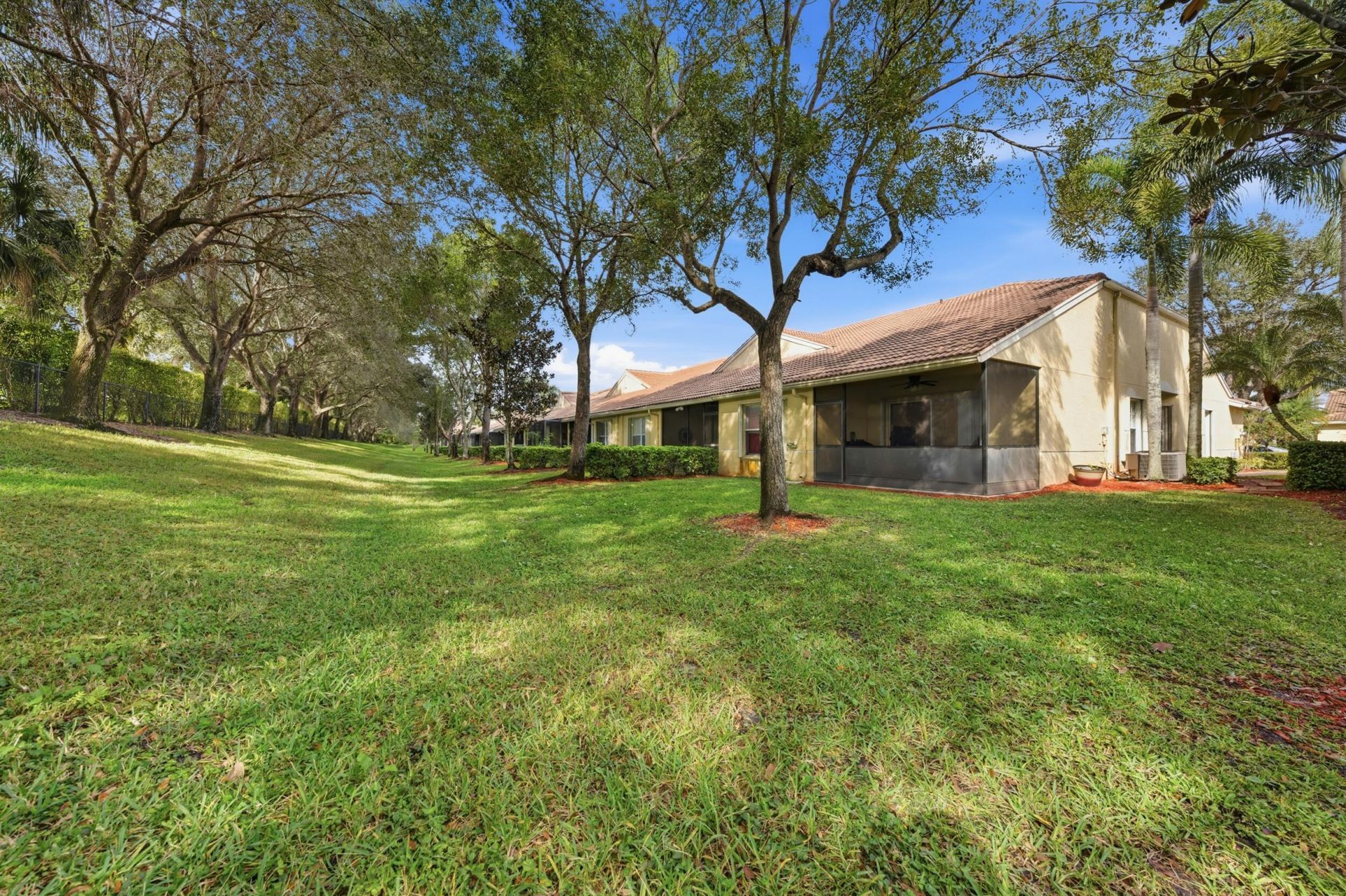 9428 Swansea Lane, West Palm Beach, FL 33411 Photo