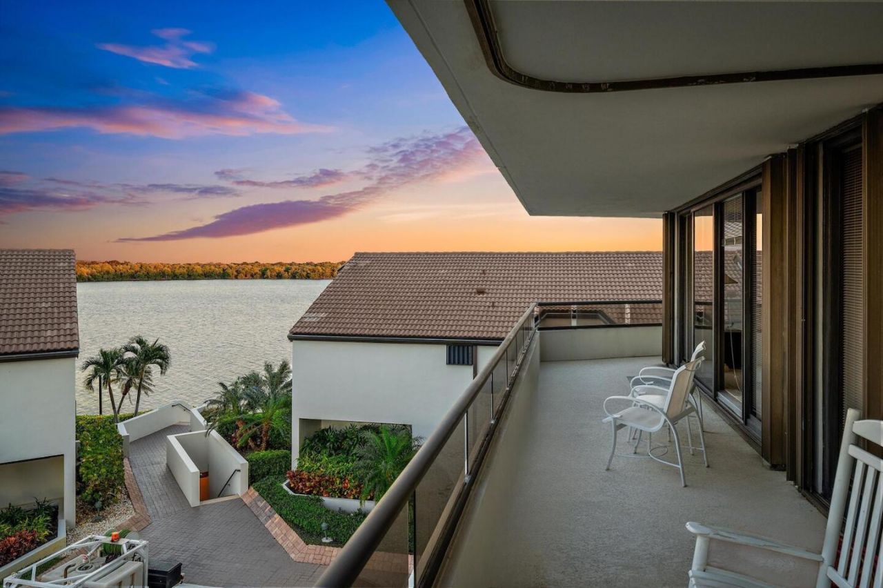 100 Lakeshore Drive, Unit 251, North Palm Beach, FL 33408 Photo