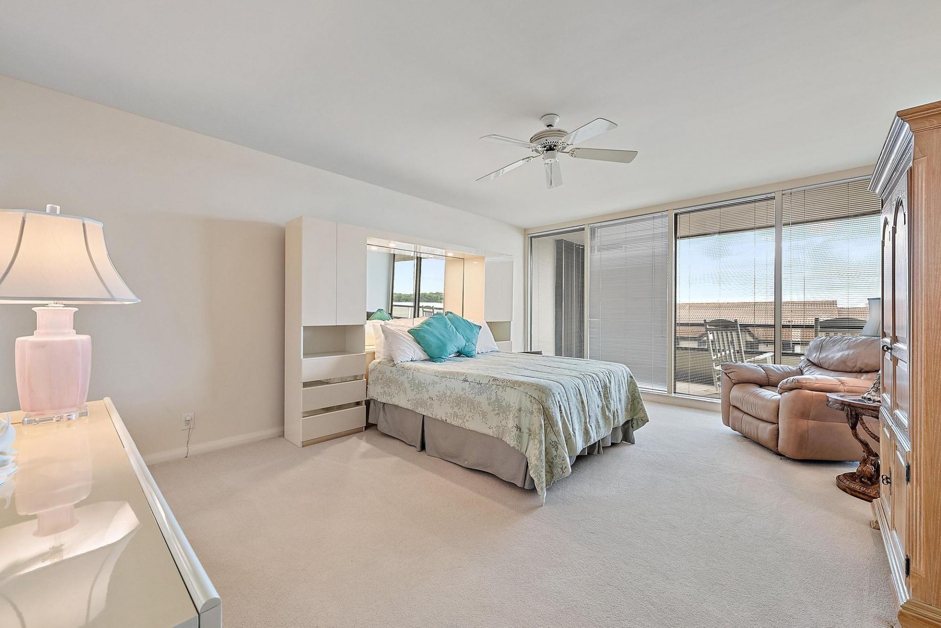 100 Lakeshore Drive, Unit 251, North Palm Beach, FL 33408 Photo