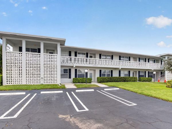 2401 Del Aire Boulevard, Unit 101, Delray Beach, FL 33445