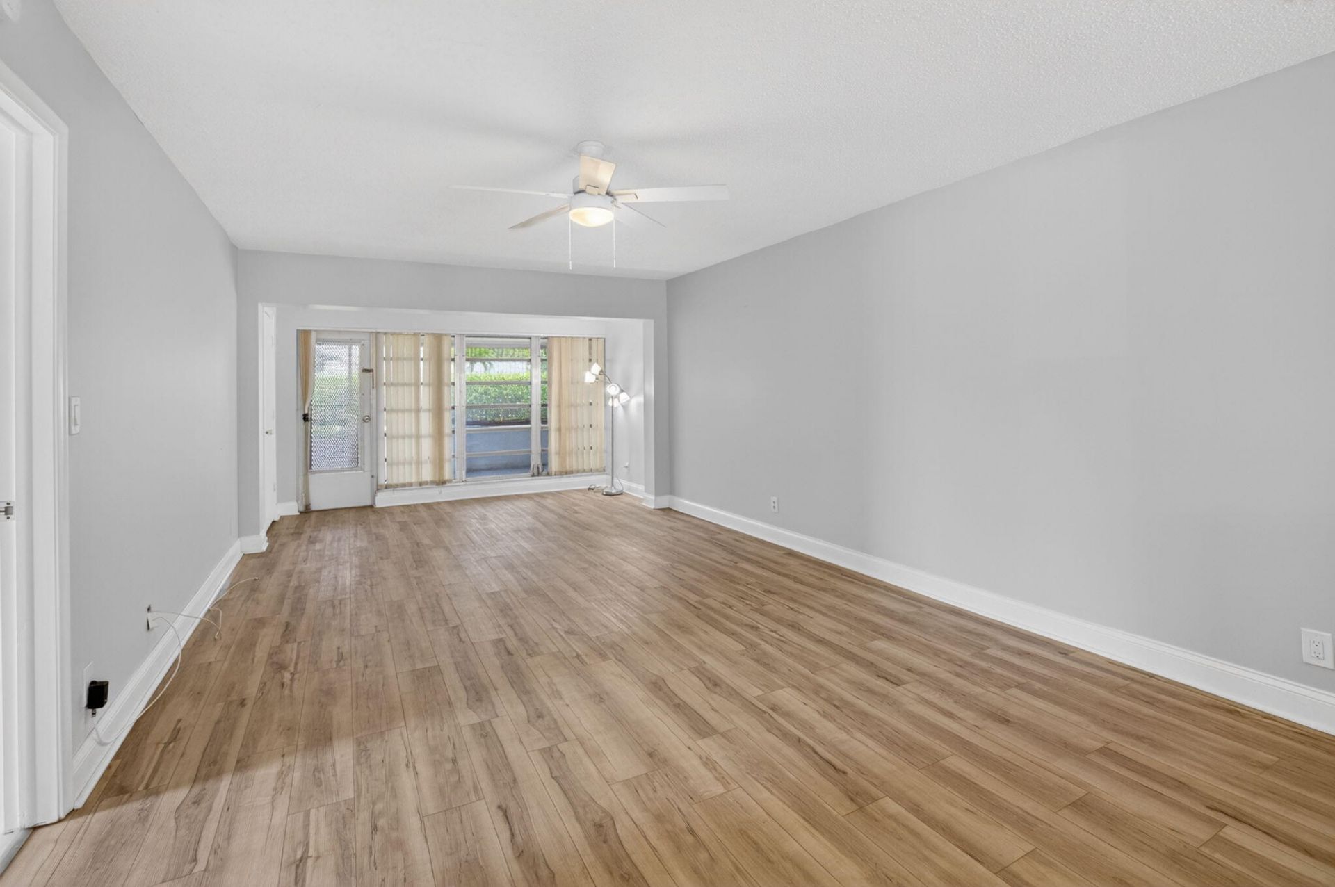 2401 Del Aire Boulevard, Unit 101, Delray Beach, FL 33445 Photo