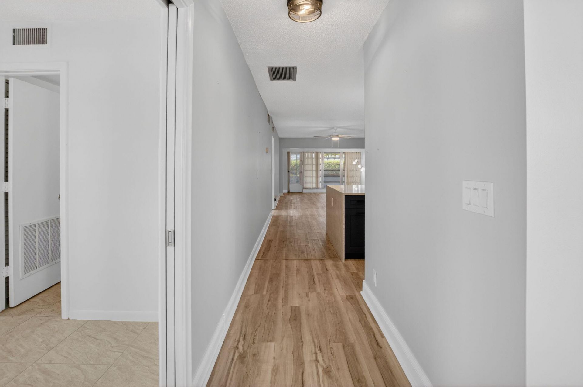 2401 Del Aire Boulevard, Unit 101, Delray Beach, FL 33445 Photo