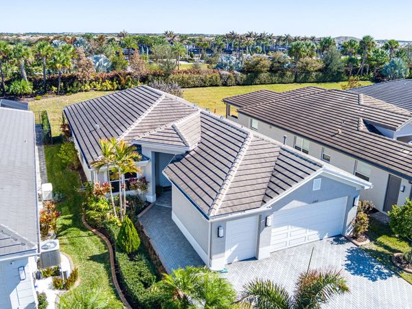 11917 SW Seahorse Springs Terrace, Port St. Lucie, FL 34987