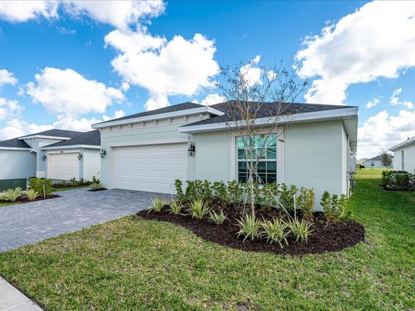 6331 NW Windwood Way, Port St. Lucie, FL 34987