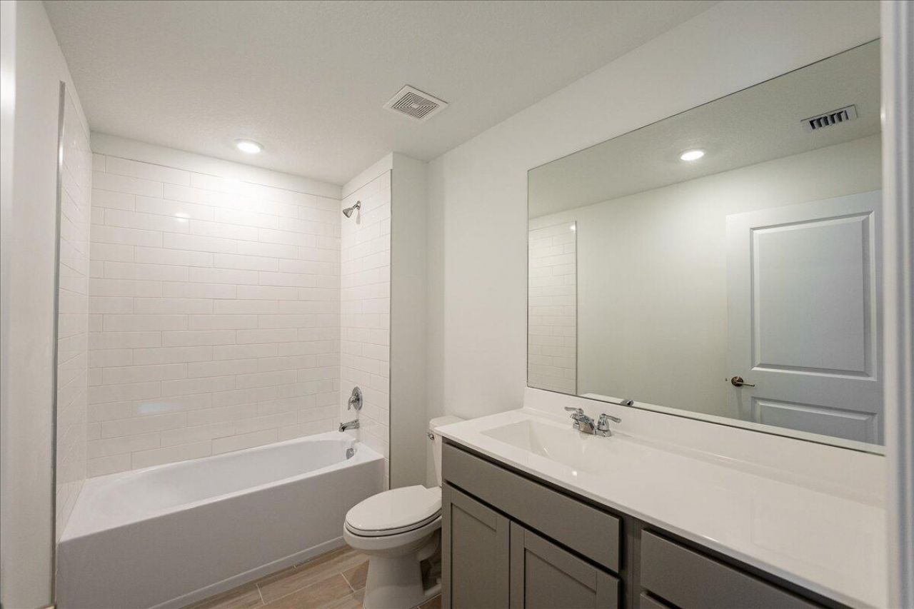 6331 NW Windwood Way, Port Saint Lucie, FL 34987 Photo