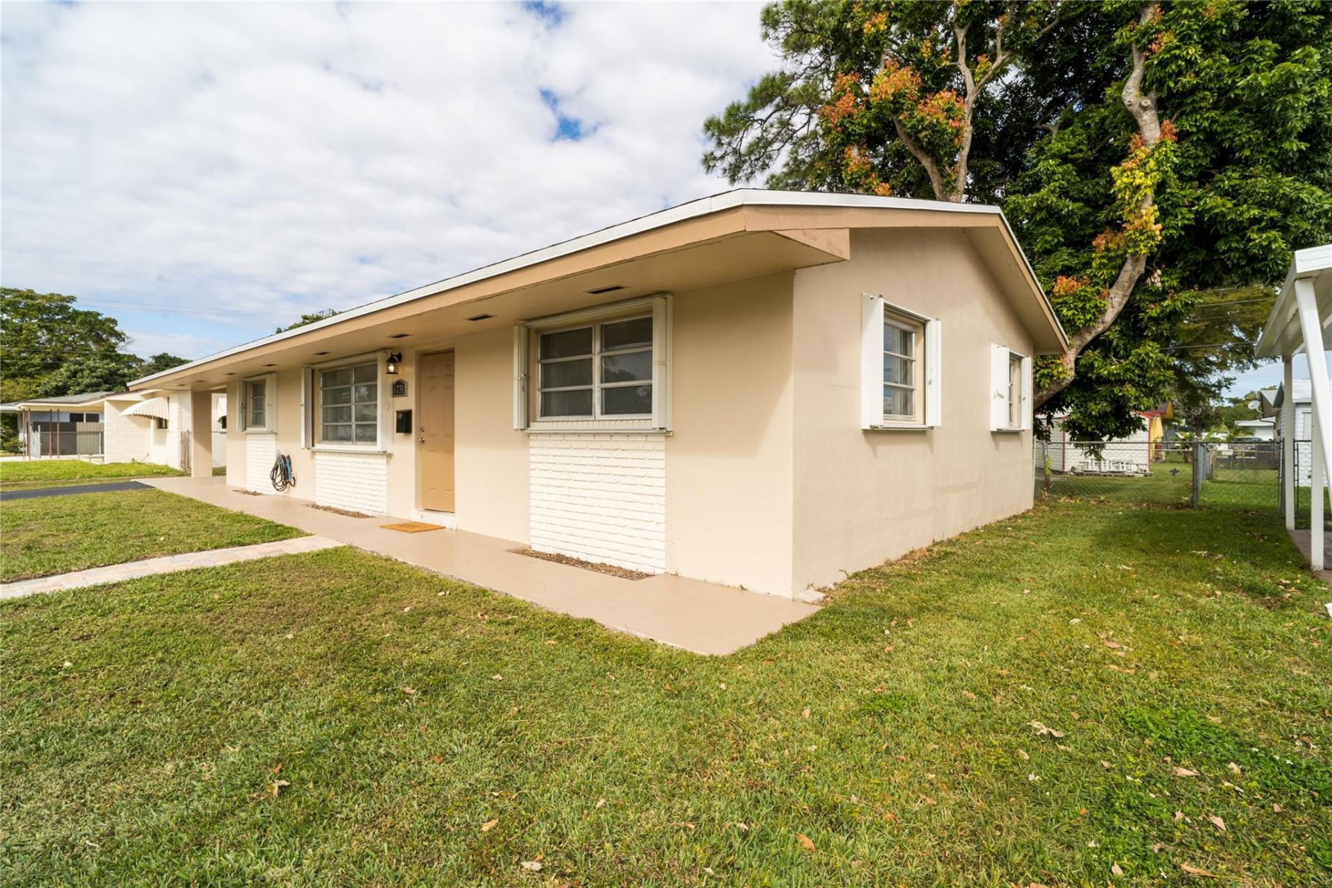 6771 SW 10th Court, Pembroke Pines, FL 33023 Photo