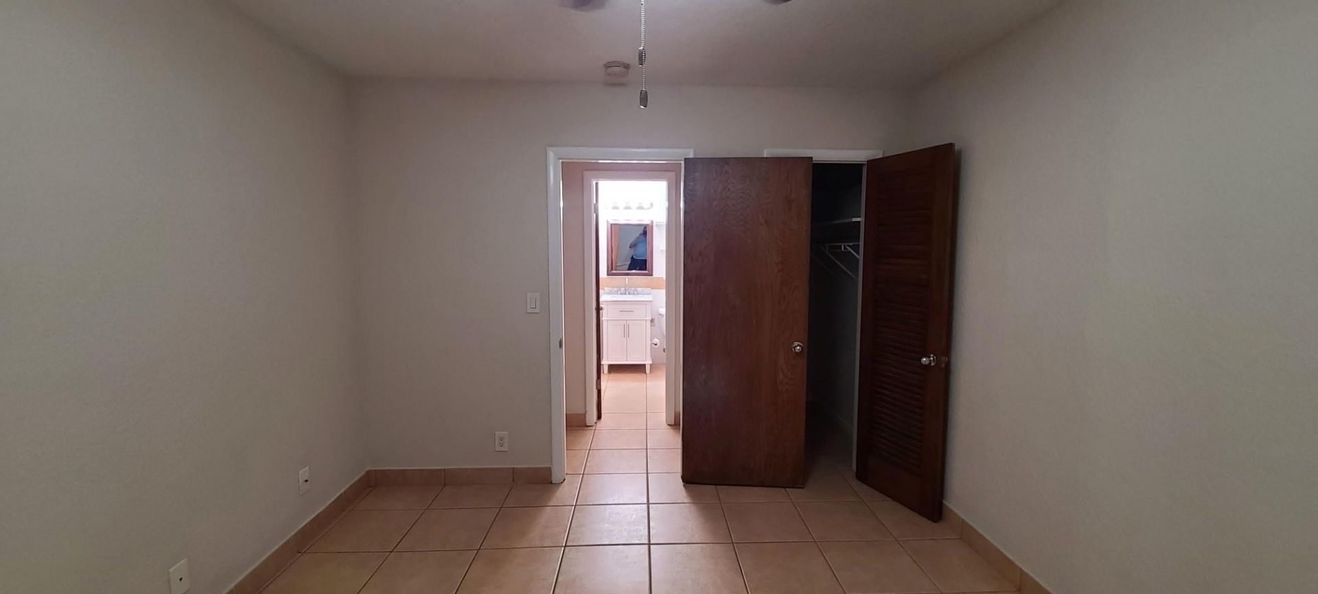 925 N Intracoastal Drive, Unit 2, Fort Lauderdale, FL 33304 Photo