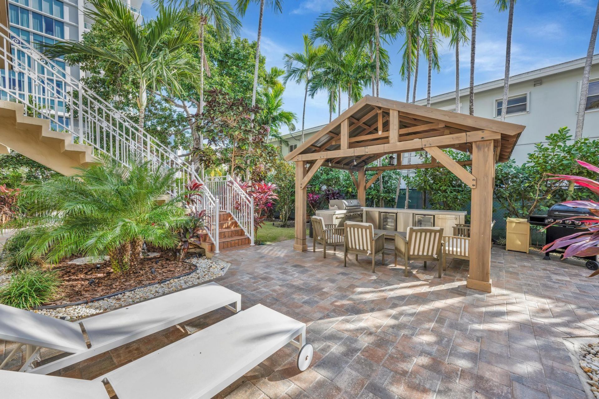 925 N Intracoastal Drive, Unit 2, Fort Lauderdale, FL 33304 Photo