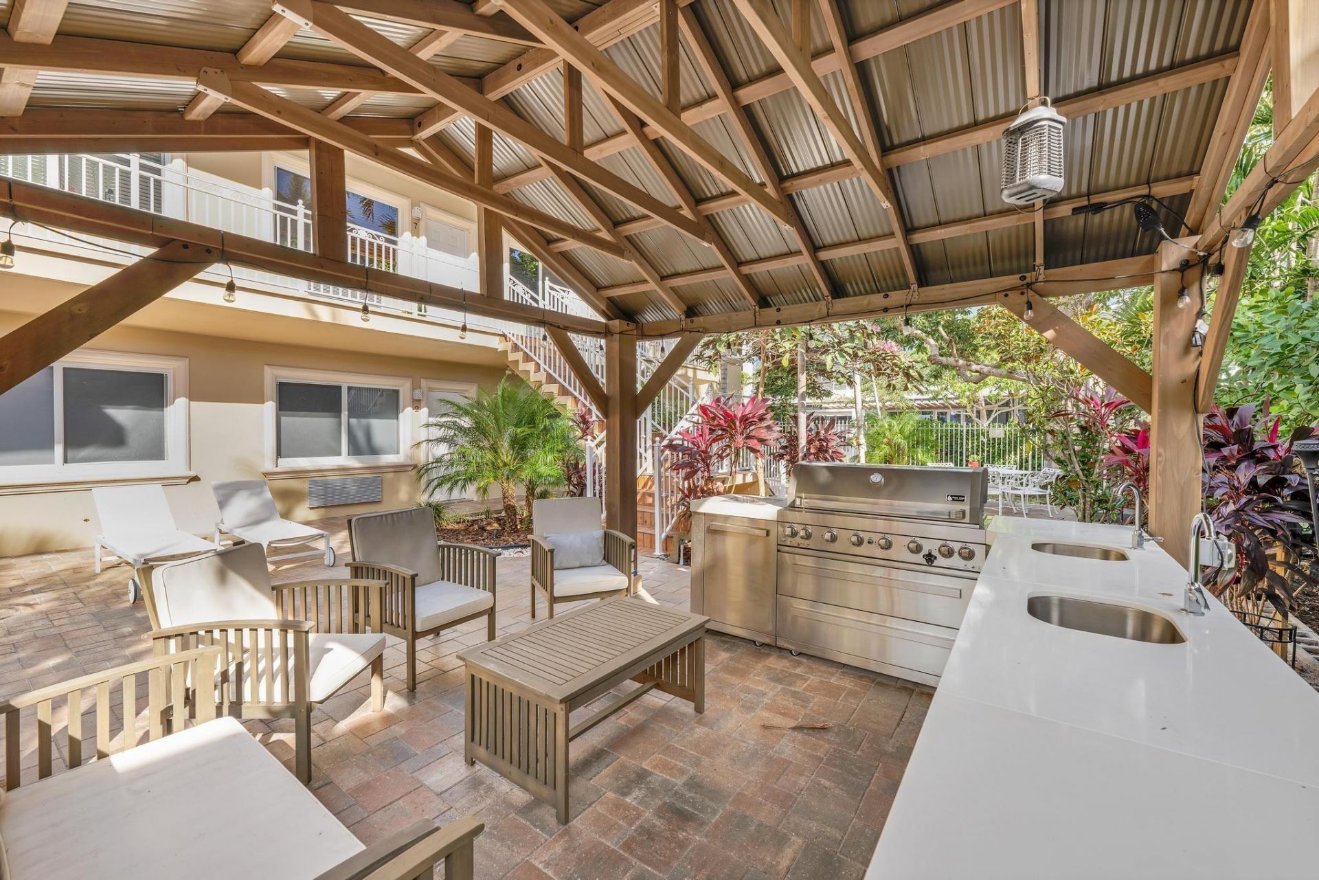 925 N Intracoastal Drive, Unit 2, Fort Lauderdale, FL 33304 Photo