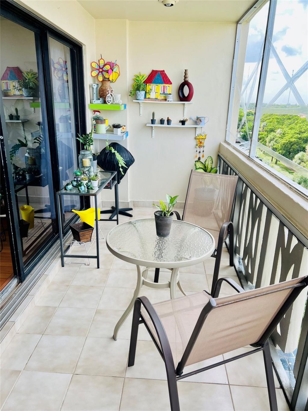 800 NE 195th Street, Unit 605, Miami, FL 33179 Photo