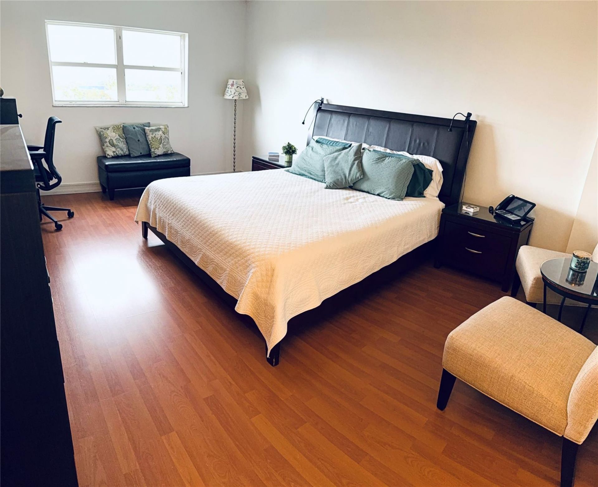 800 NE 195th Street, Unit 605, Miami, FL 33179 Photo