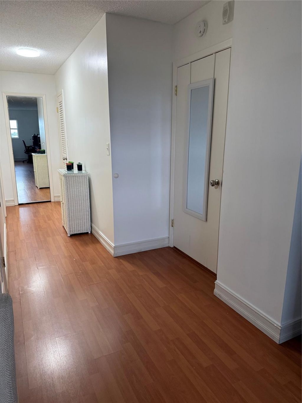 800 NE 195th Street, Unit 605, Miami, FL 33179 Photo